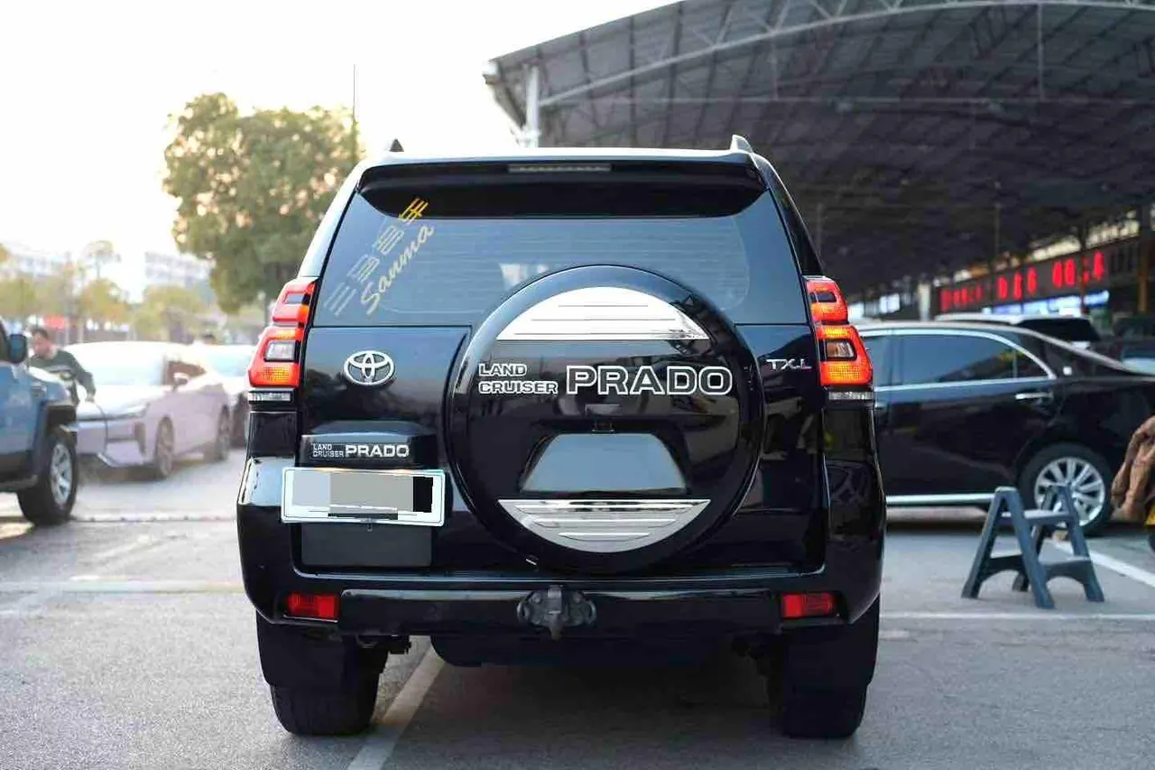 Toyota 2022 Prado 2.8TD diesel automatic gear 4