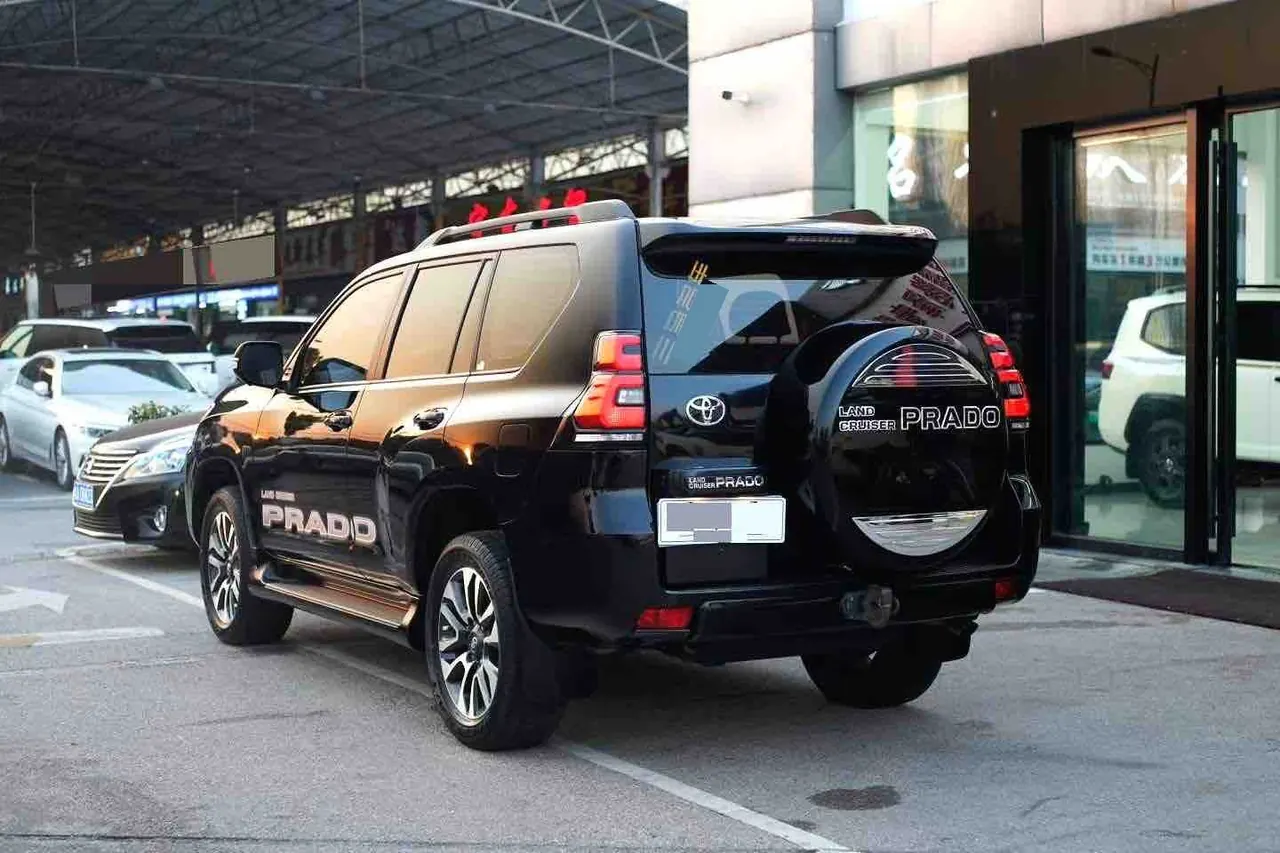 Toyota 2022 Prado 2.8TD diesel automatic gear 6