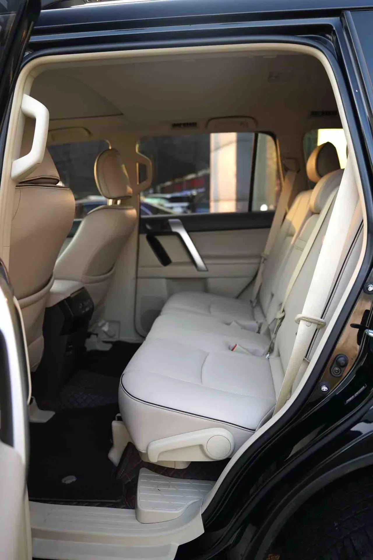 Toyota 2022 Prado 2.8TD diesel automatic gear 8
