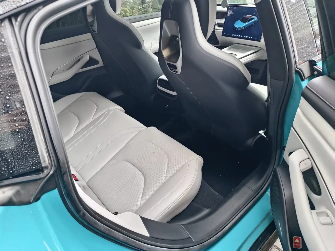 MI 2024 SU 7 800km 4-wheel drive ultra-long endurance high-end smart driving Max version automatic gear 3
