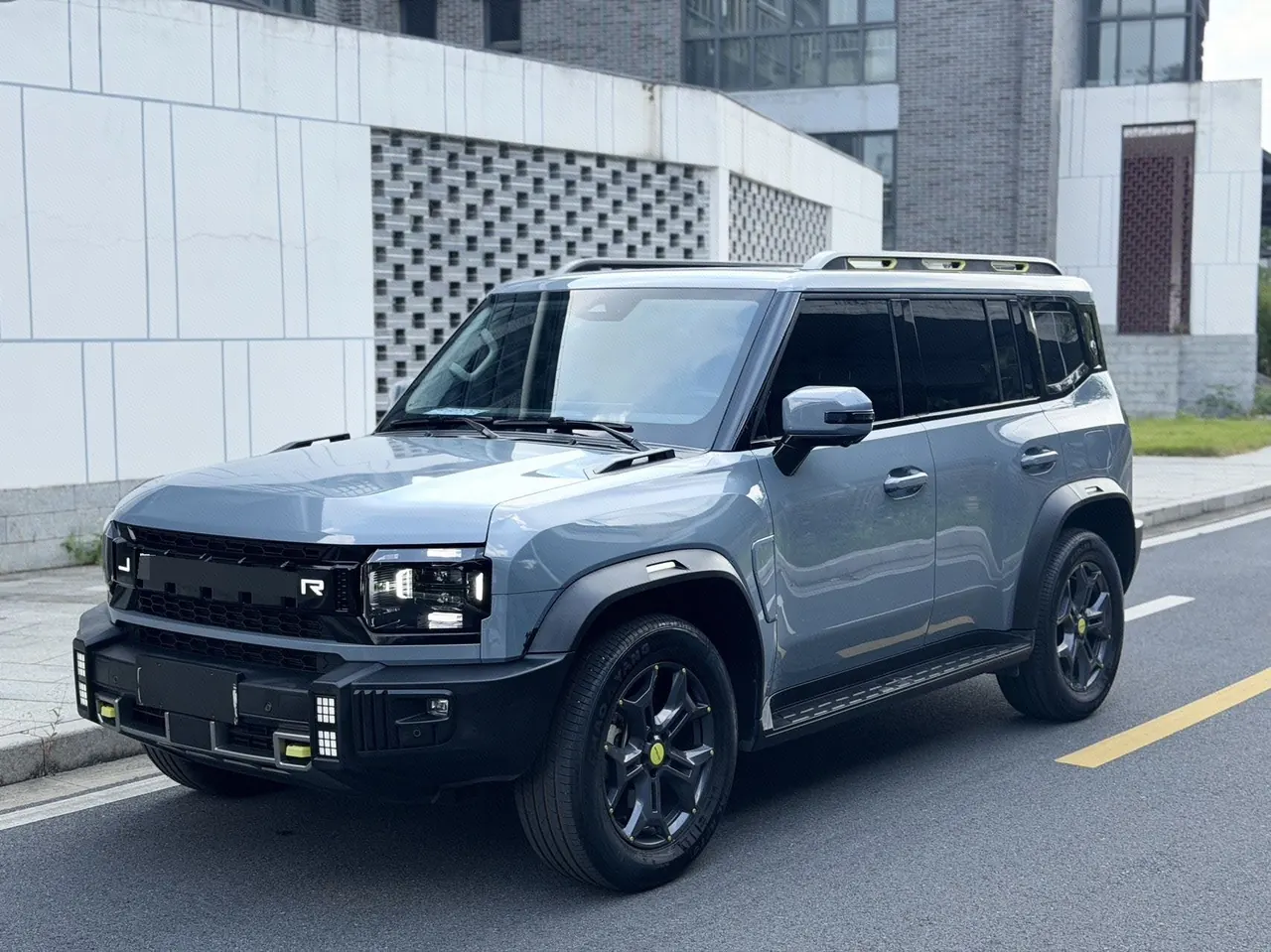 Открыть галерею: Jetour 2023 Traveler 2.0T Four-Wheel-Drive Cross-Country PRO Automatic