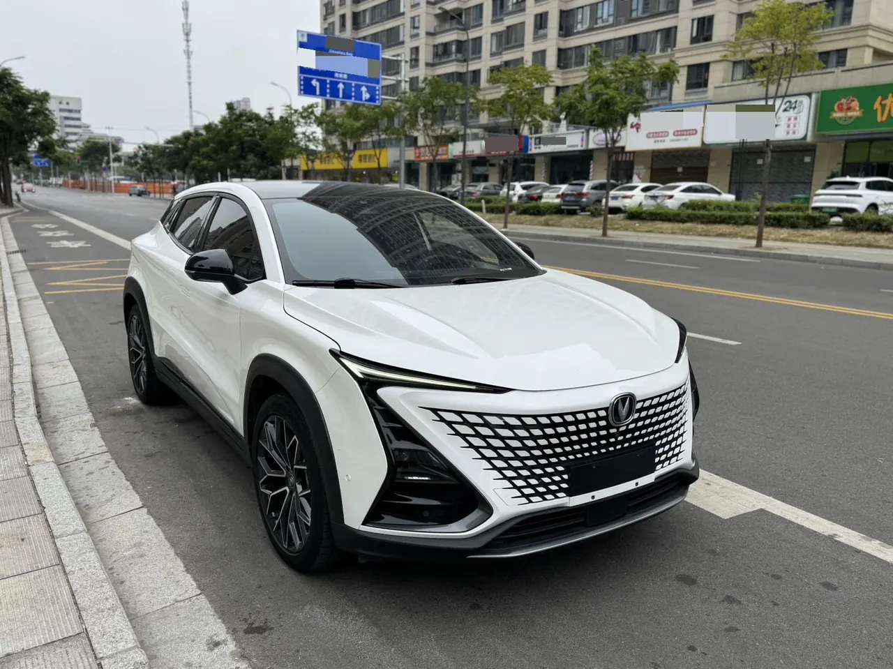 ChangAn 2022 UNI-T 1.5T Flagship Automatic Gear 5