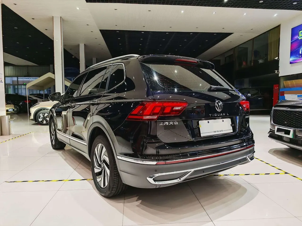 Volkswagen 2022 Tiguan L 2.0TSI 330TSI Two-Drive Smart Edition Automatic Gear 15
