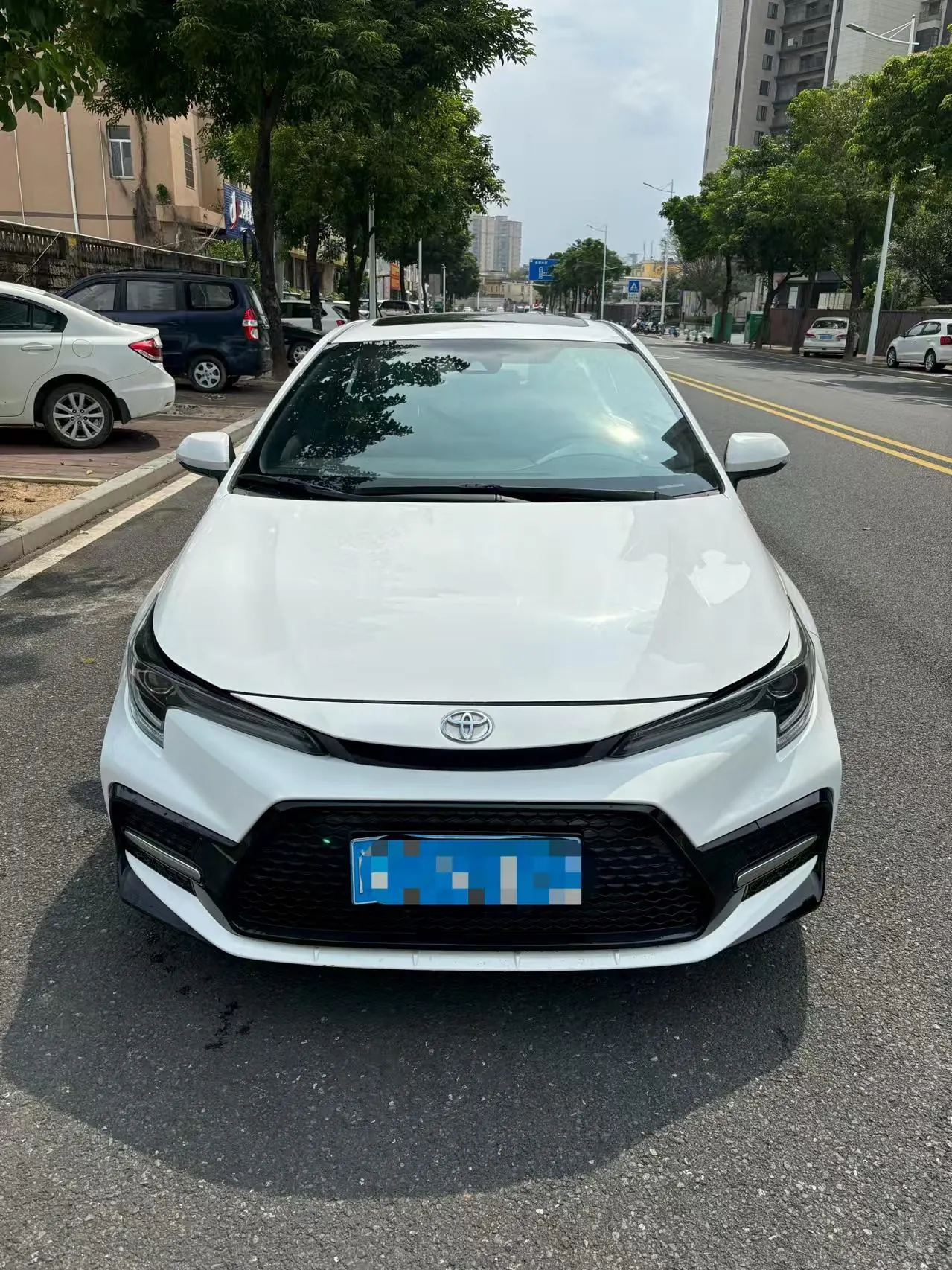 Toyota 2022 Lei Ling 1.2T Stepless 185T Sports Edition Automatic Gear 2