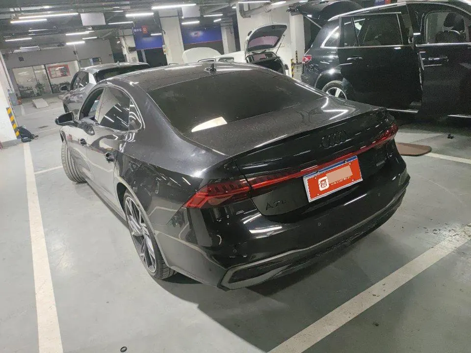 Audi 2024 A7L 2.0TFSI 45TFSI Quattro Black Samurai Edition Automatic Gear 5