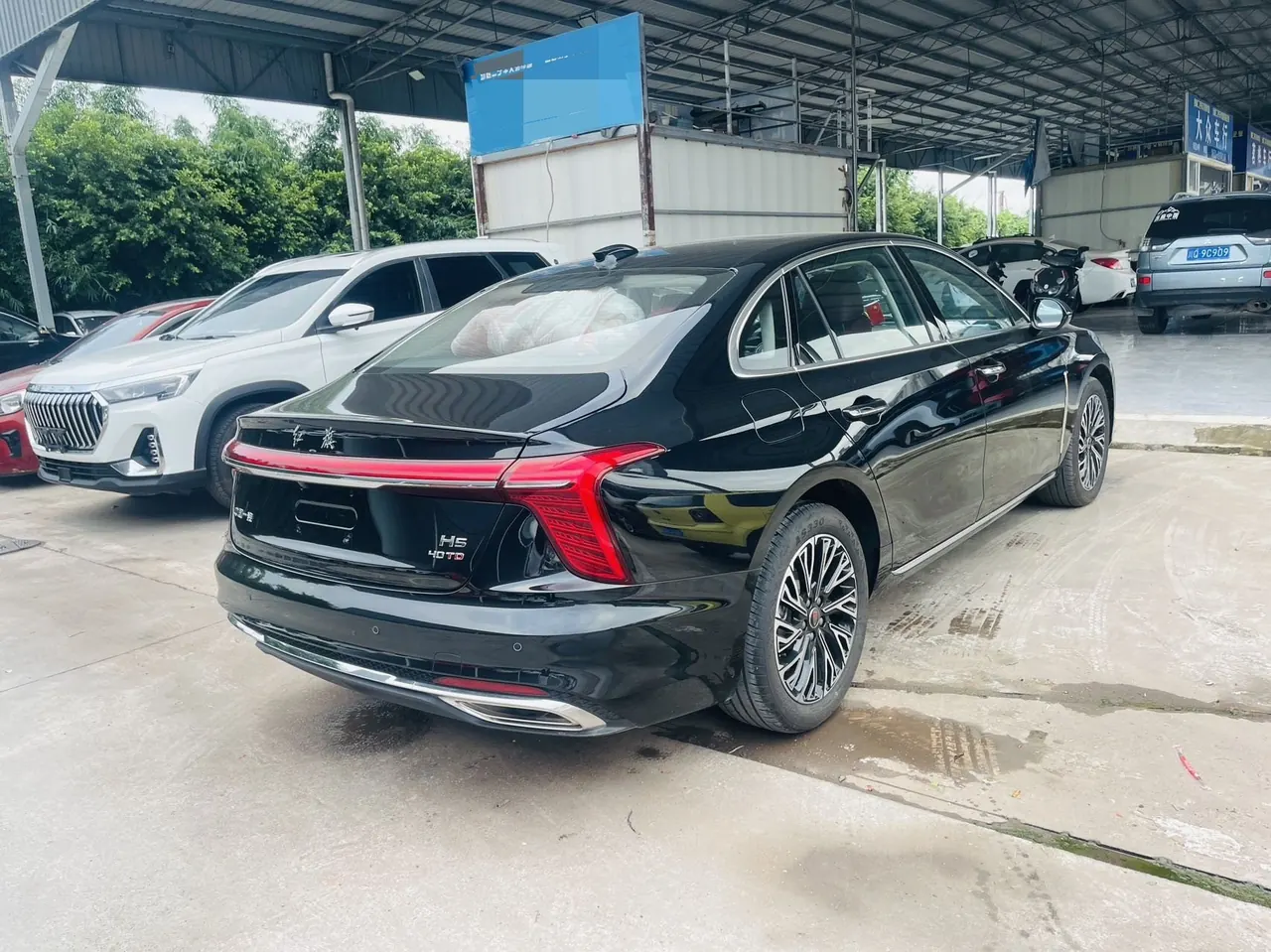 HongQi 2025 H5 2.0T Flag Chang 500000 Commemorative Automatic Gear 3