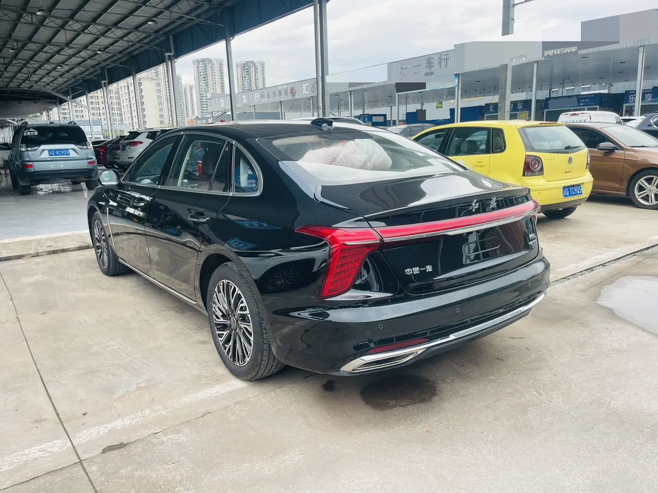 HongQi 2025 H5 2.0T Flag Chang 500000 Commemorative Automatic Gear 4