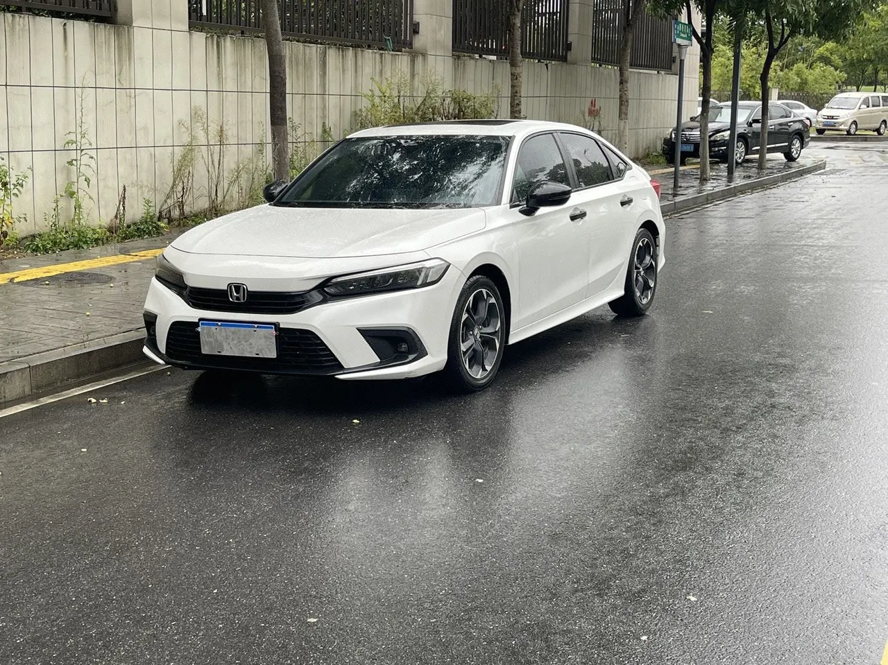 Open image lightbox: Honda 2022 Civic 1.5T Stepless 240TURBO Combustion Edition Automatic Gear