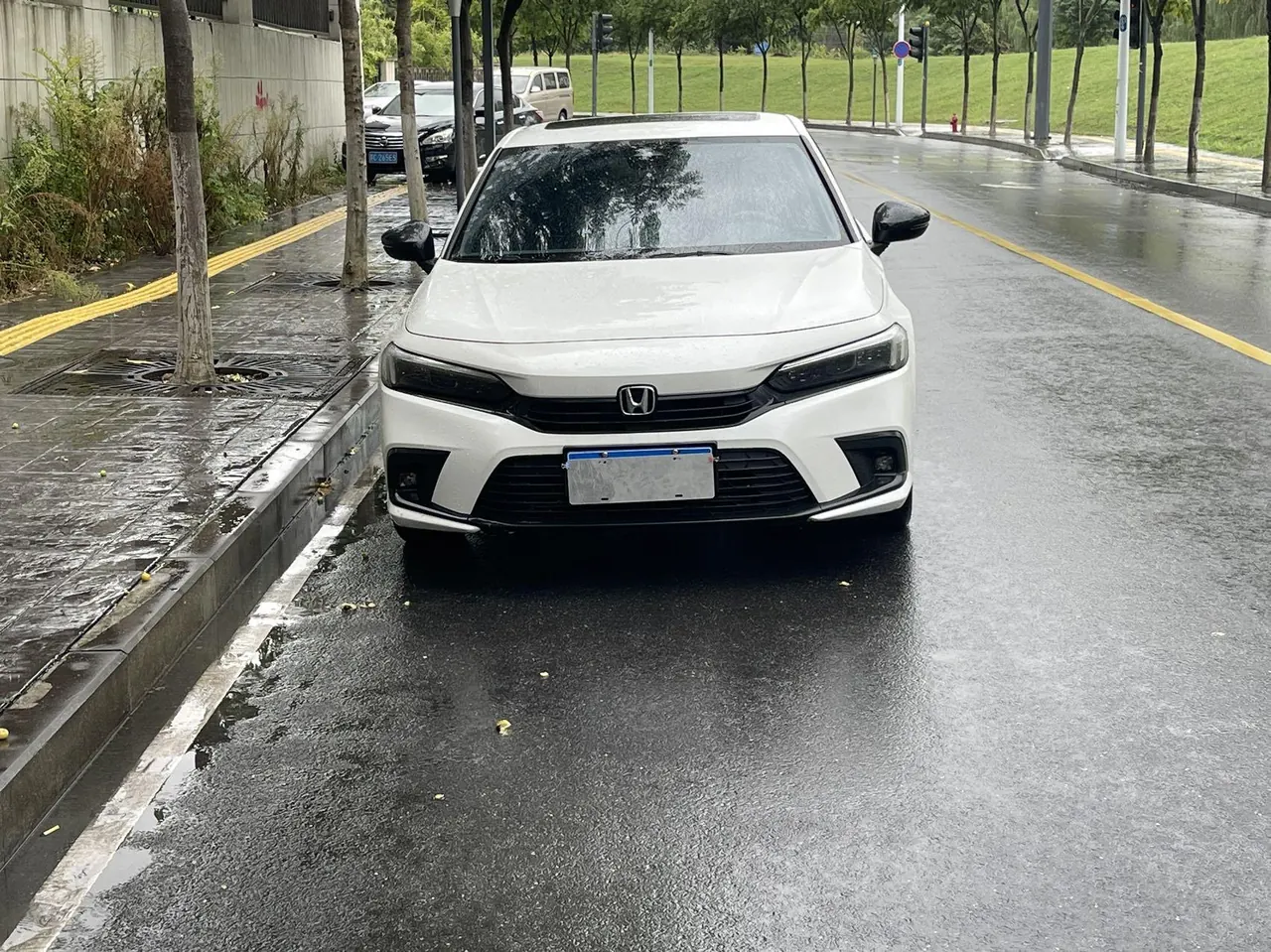 Honda 2022 Civic 1.5T Stepless 240TURBO Combustion Edition Automatic Gear 2
