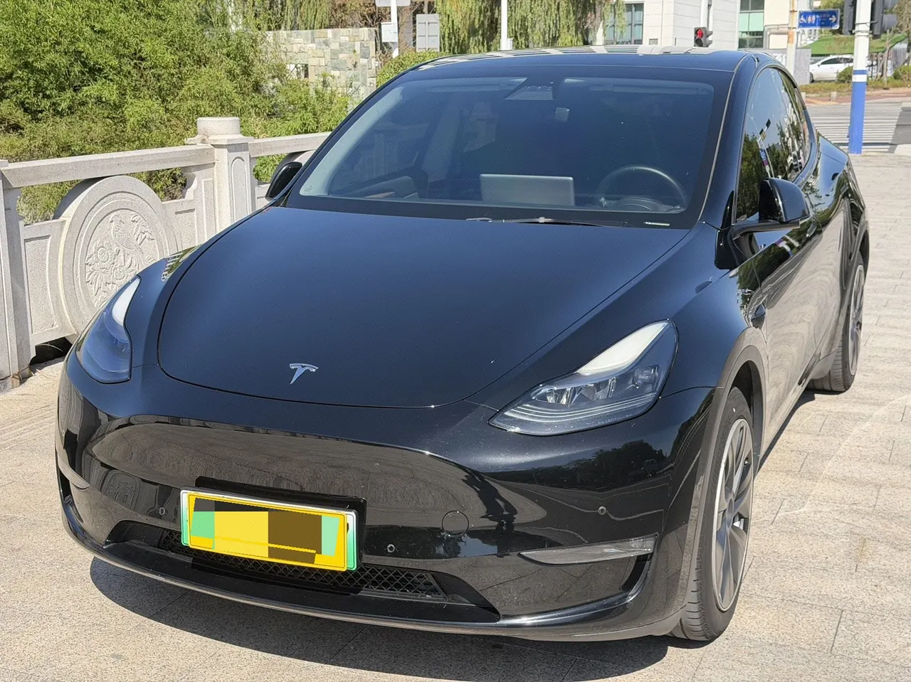Open image lightbox: Tesla 2022 Model Y long endurance all-wheel drive version automatic transmission