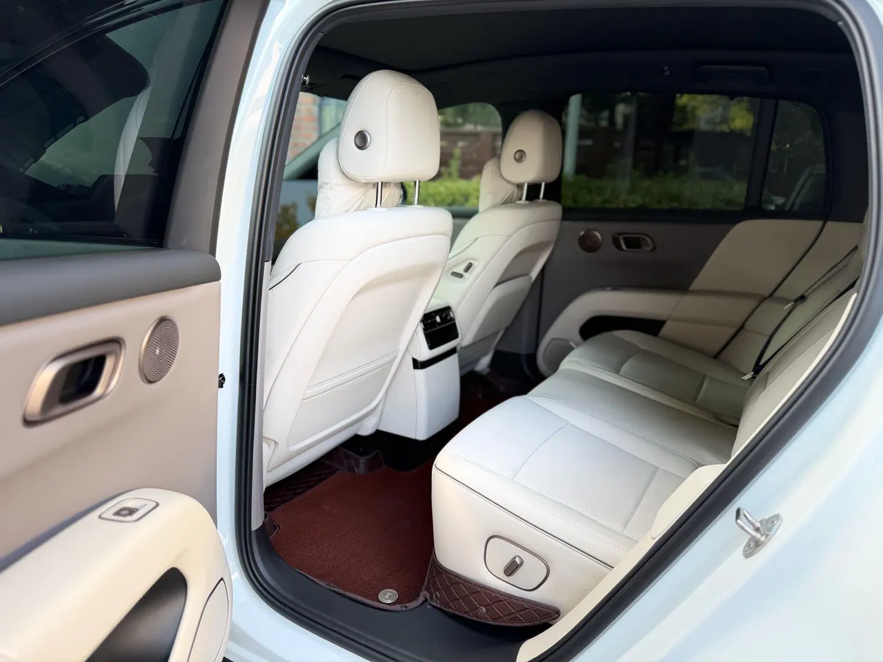 Li 2025 i6 four-wheel drive basic automatic transmission 6