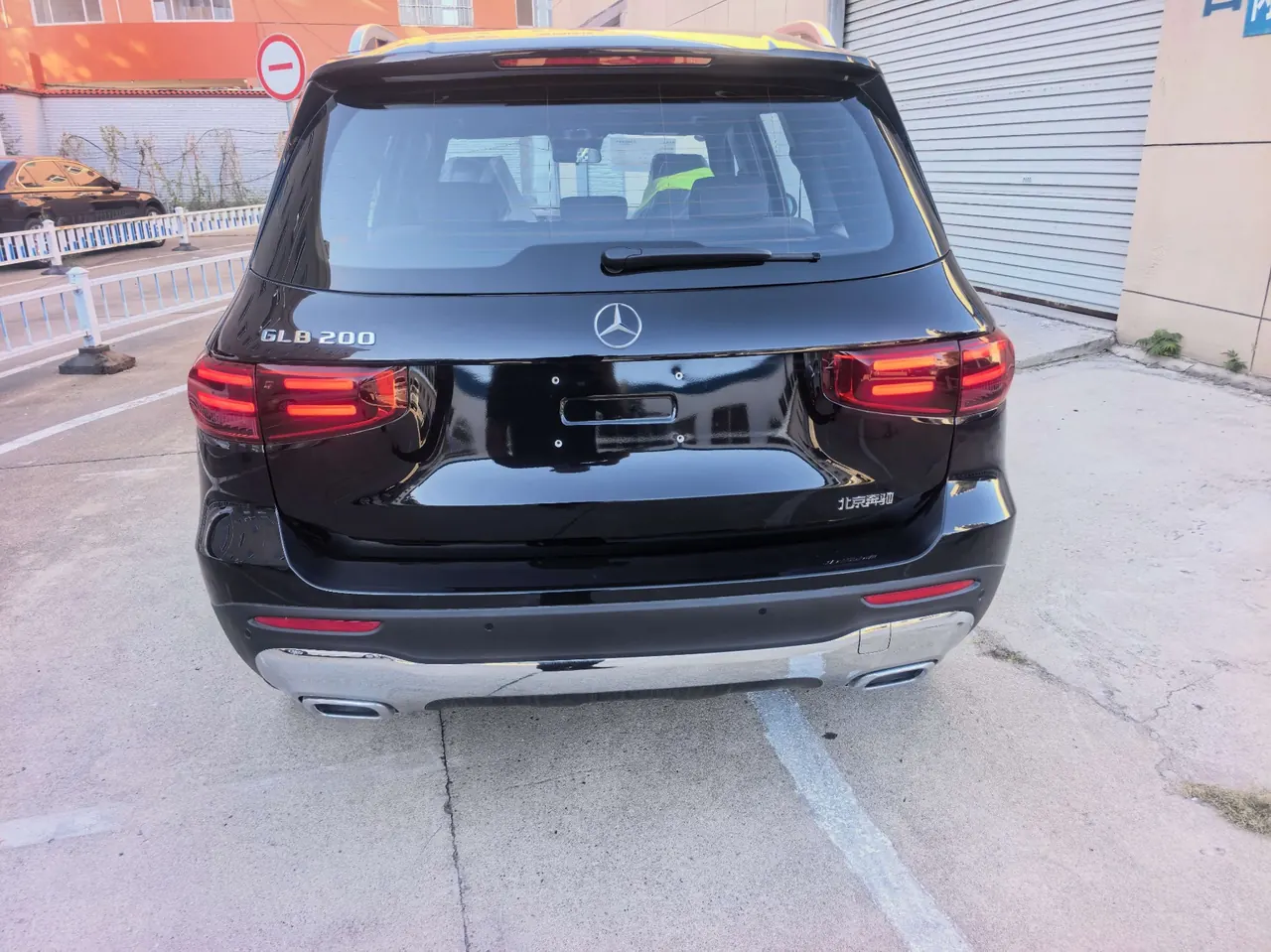 Mercedes Benz 2026 GLB 200 1.3T Dynamic Automatic 3