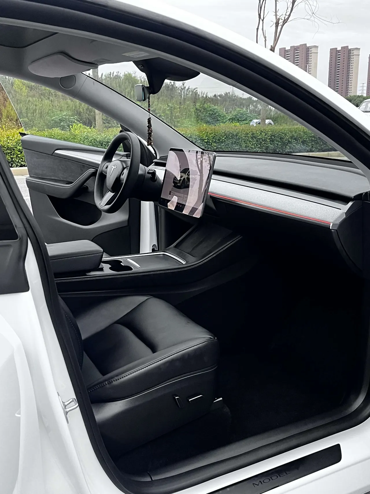 Tesla 2024 Model Y long endurance all-wheel drive version automatic transmission 9