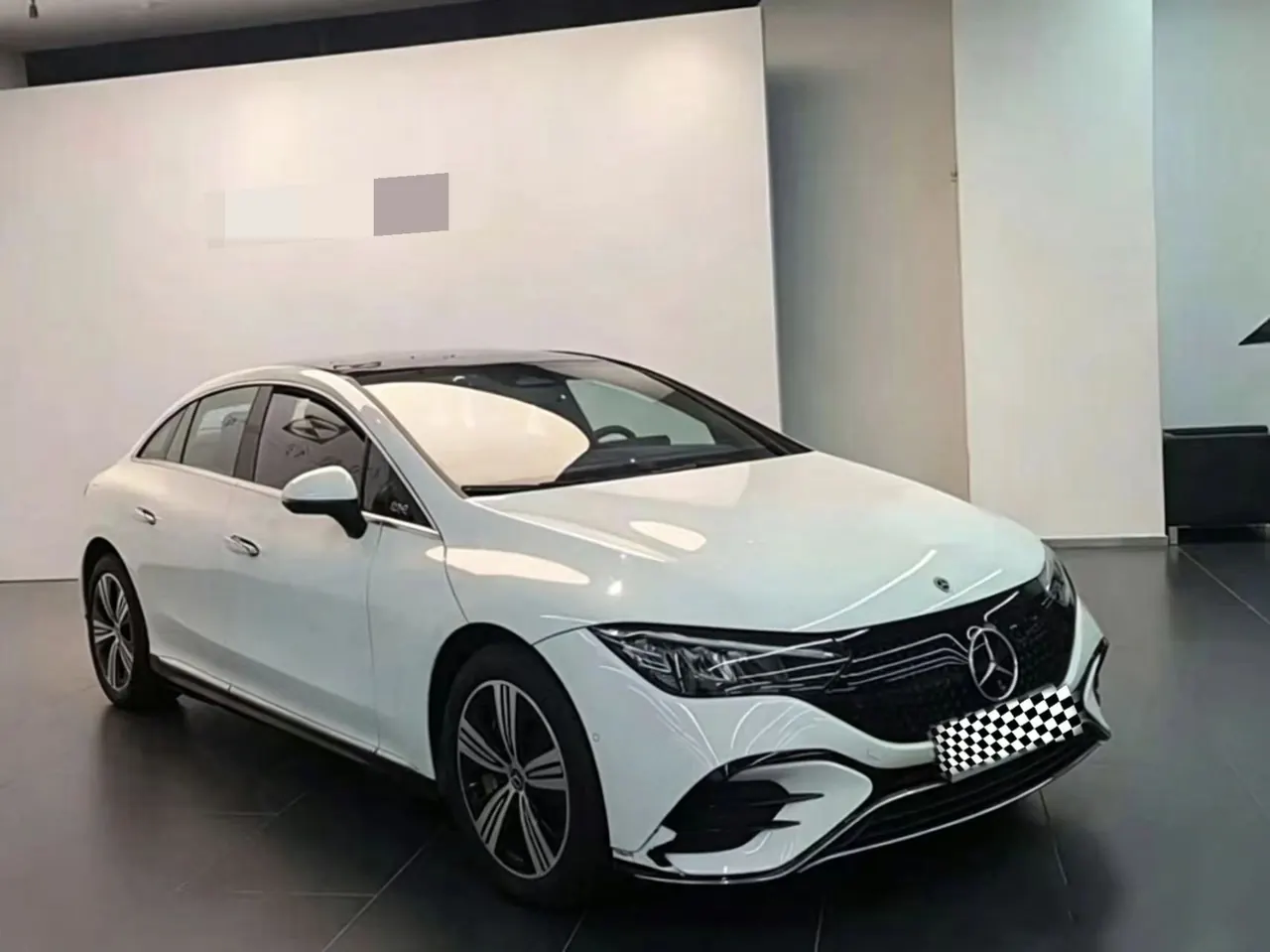 Mercedes Benz 2025 EQE 500 4MATIC EQE 500 4MATIC Pioneer Edition Automatic Gear 3