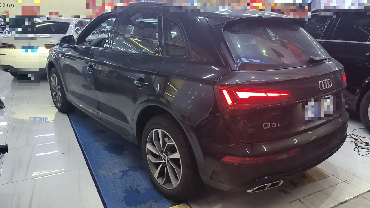 Audi 2025 Q5L 2.0TFSI 40TFSI luxury dynamic automatic 5
