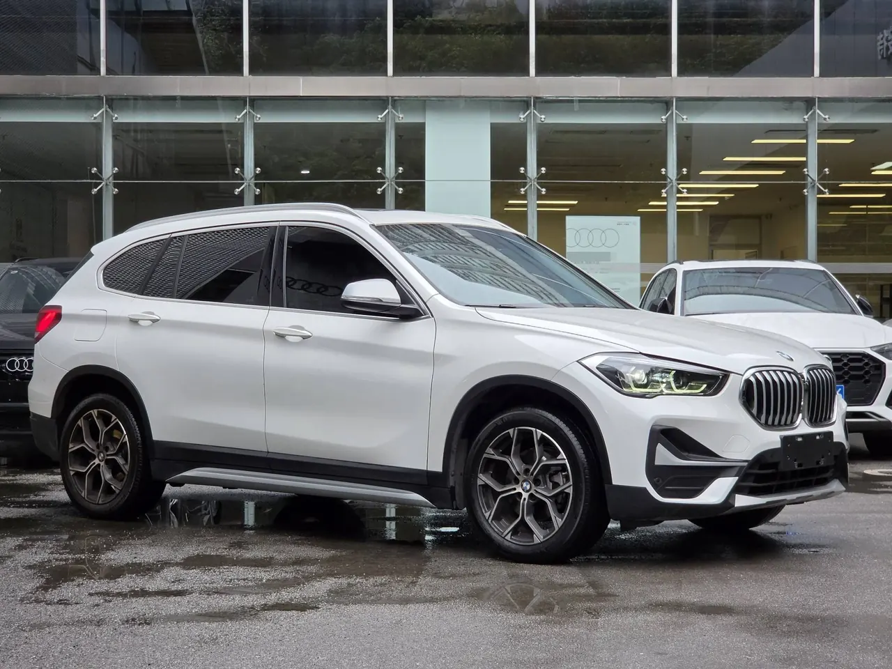 BMW 2022 X1 sDrive20Li 1.5T exclusive automatic gear 3