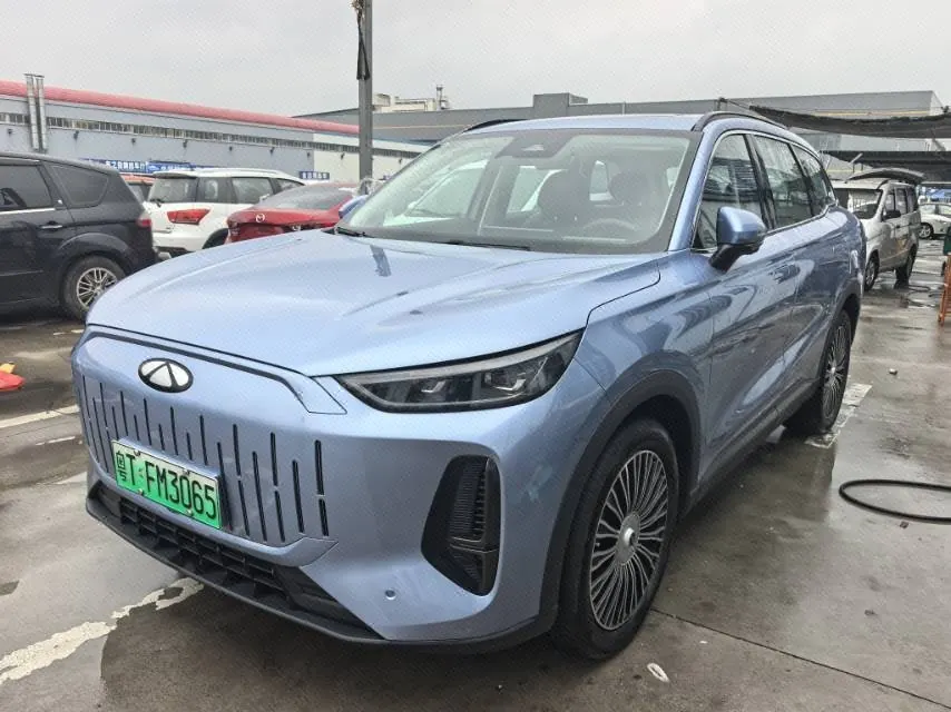 Chery 2024 Fengyun T9 C- DM 1.5T 120 Long Endurance Flagship 7-seat Automatic Gear - View 1