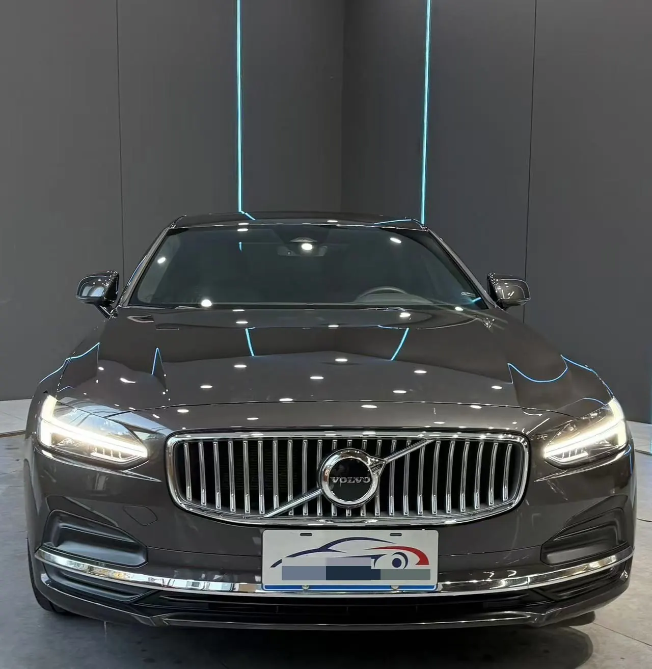 Volvo 2024 S90 48V 2.0T B5 Zhiyi Deluxe Edition Automatic Gear 2