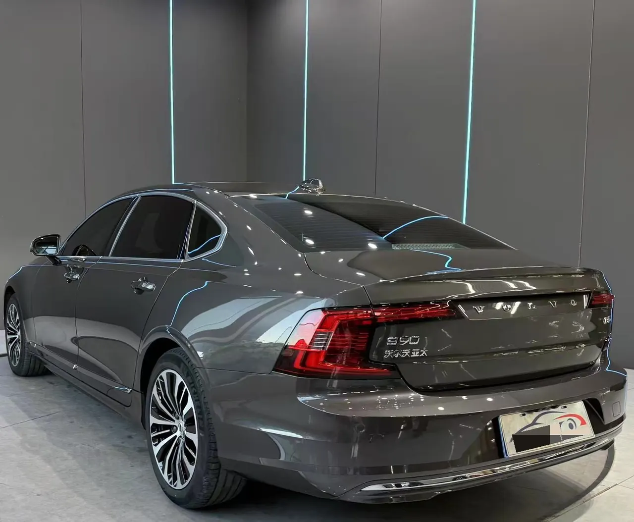Volvo 2024 S90 48V 2.0T B5 Zhiyi Deluxe Edition Automatic Gear 6