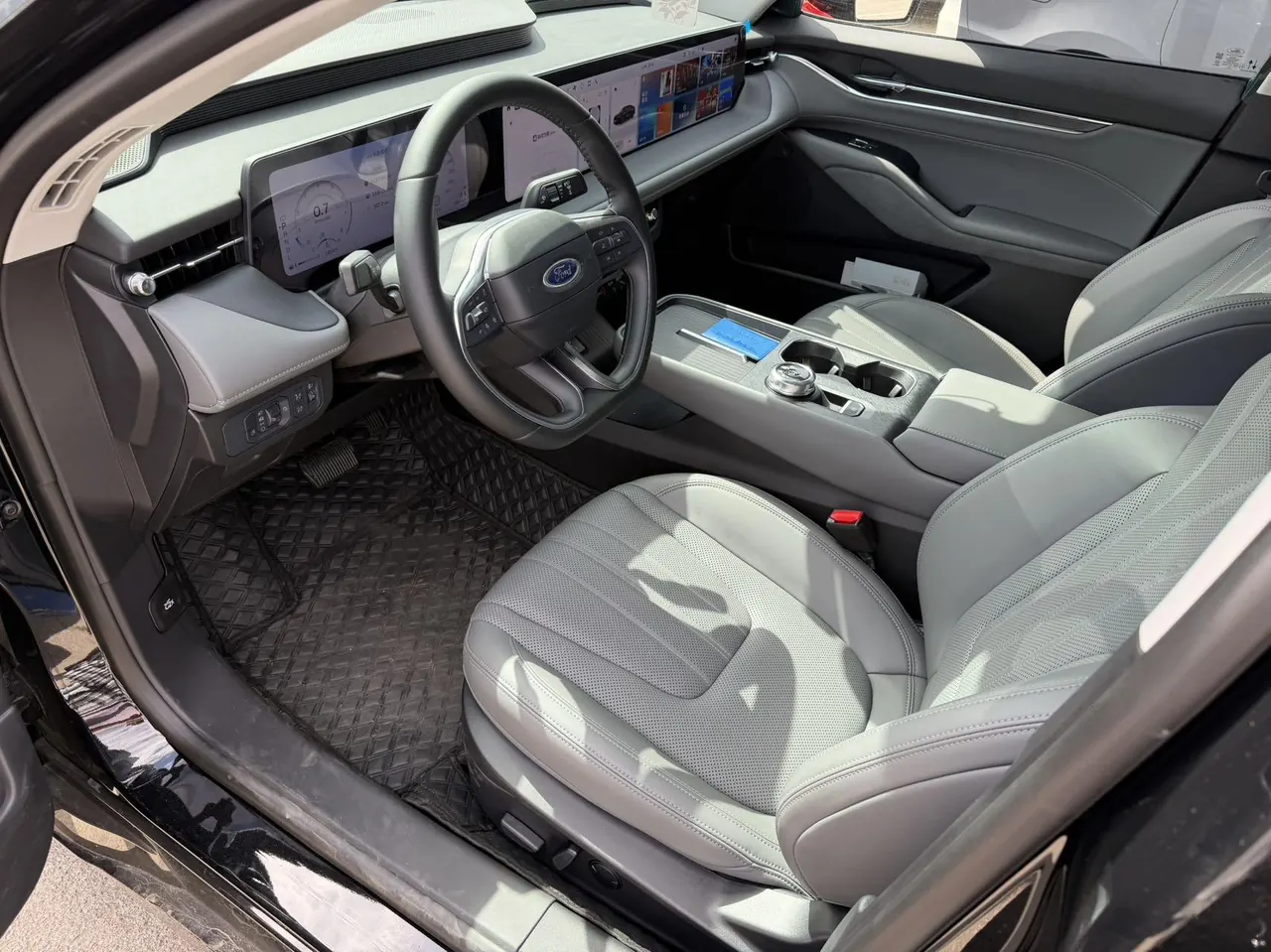 Ford 2026 Mondeo 2.0T EcoBoost Luxury Automatic 7