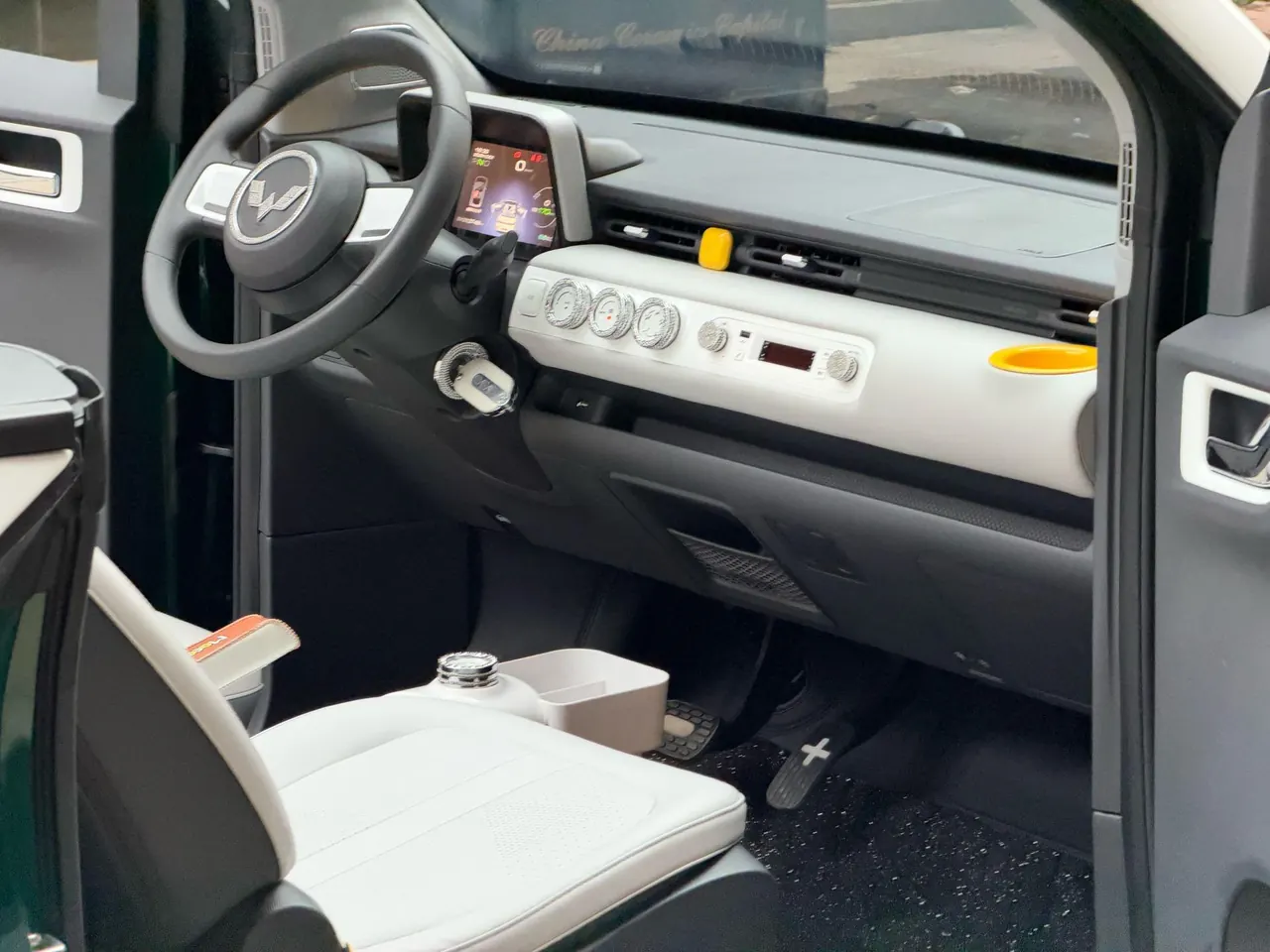 WuLing 2022 Hongguang MINI EV Convertible Automatic Gear 3