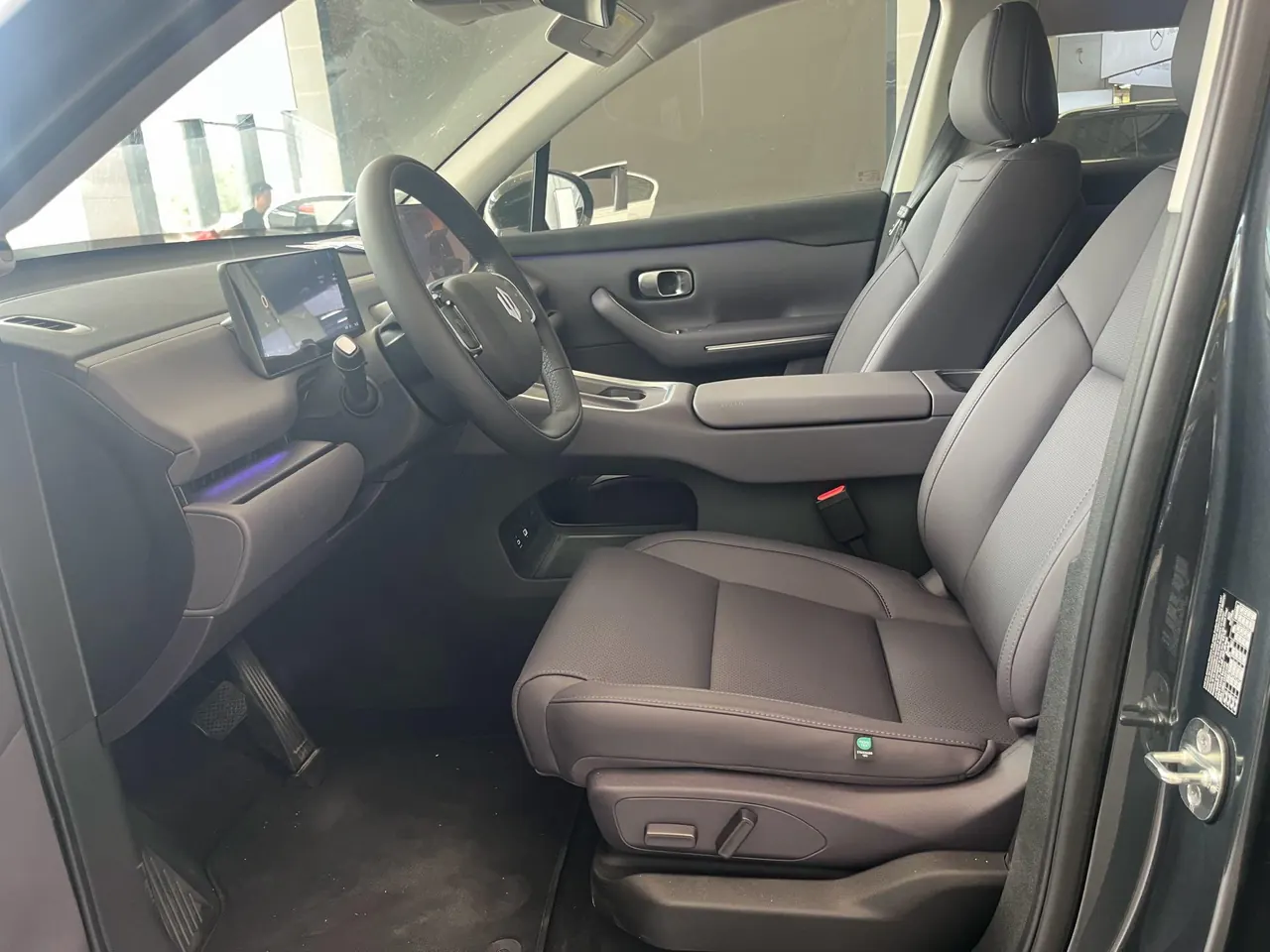 Leapmotor 2026 C 16 280 Laser Radar Edition 6-seat Automatic Gear 4