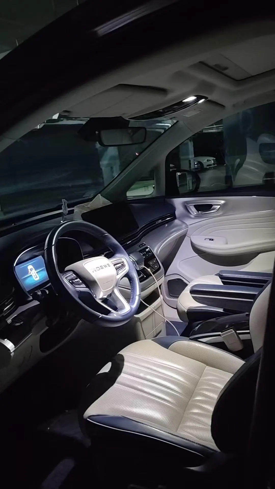 Roewe 2022 iMAX8 2.0TGI 400TGI Extreme Edition Automatic Gear 3