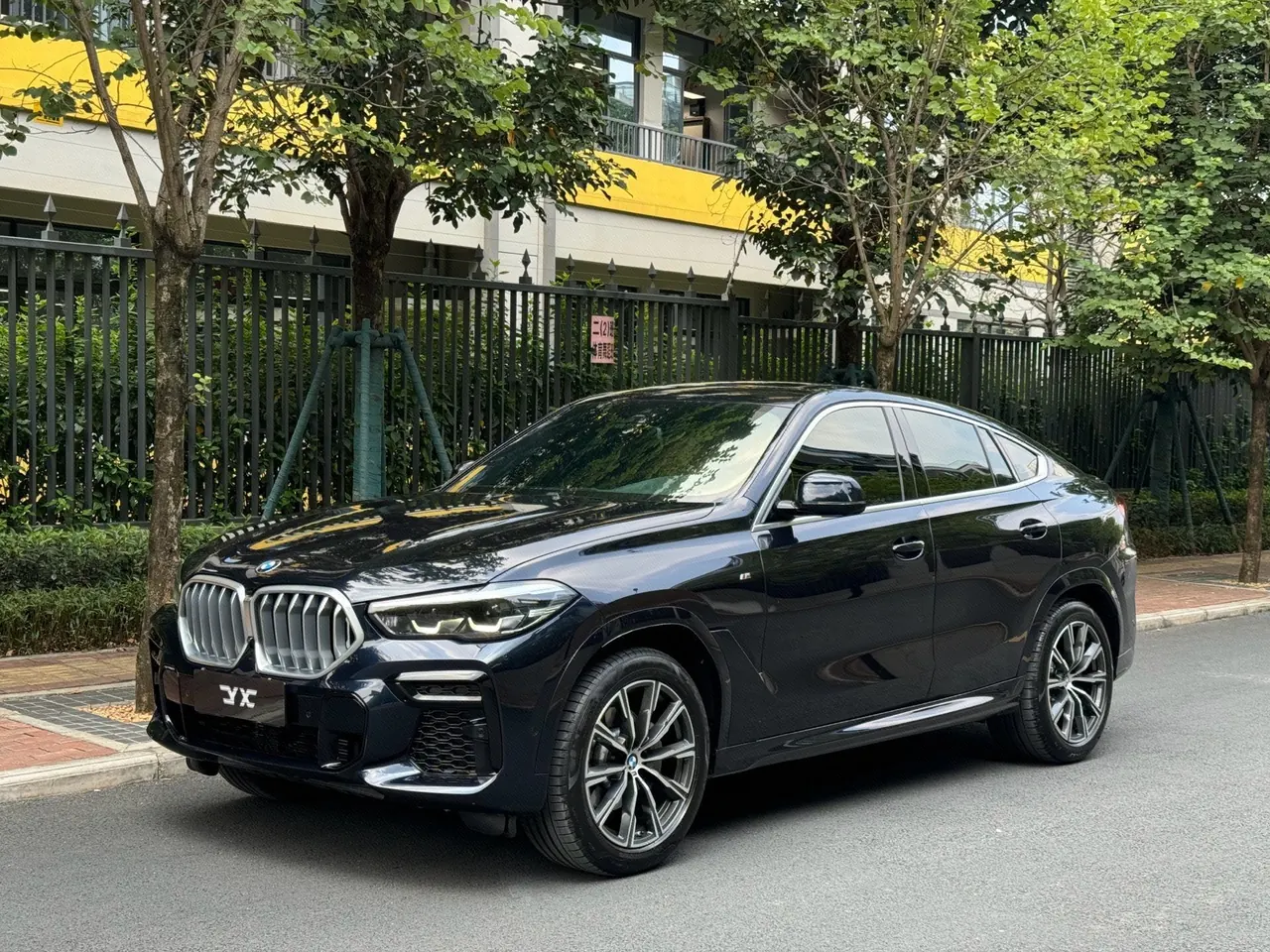 打开图片灯箱:BMW X6 (Imported) 2022 X6 xDrive30i 2.0T M Sports Suit Automatic Gear