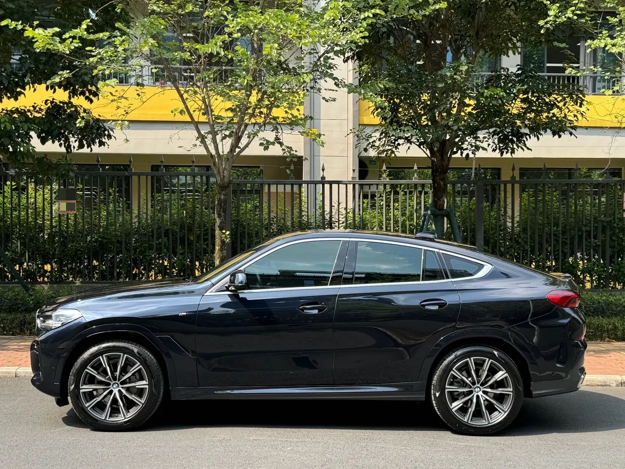 BMW X6 (Imported) 2022 X6 xDrive30i 2.0T M Sports Suit Automatic Gear 3