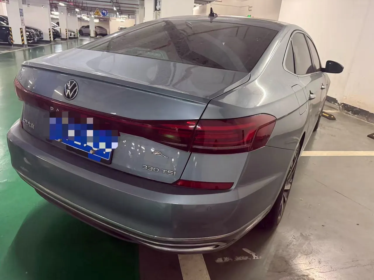 Volkswagen 2022 Passat 2.0TSI 330TSI Star Deluxe Edition Automatic Transmission 5