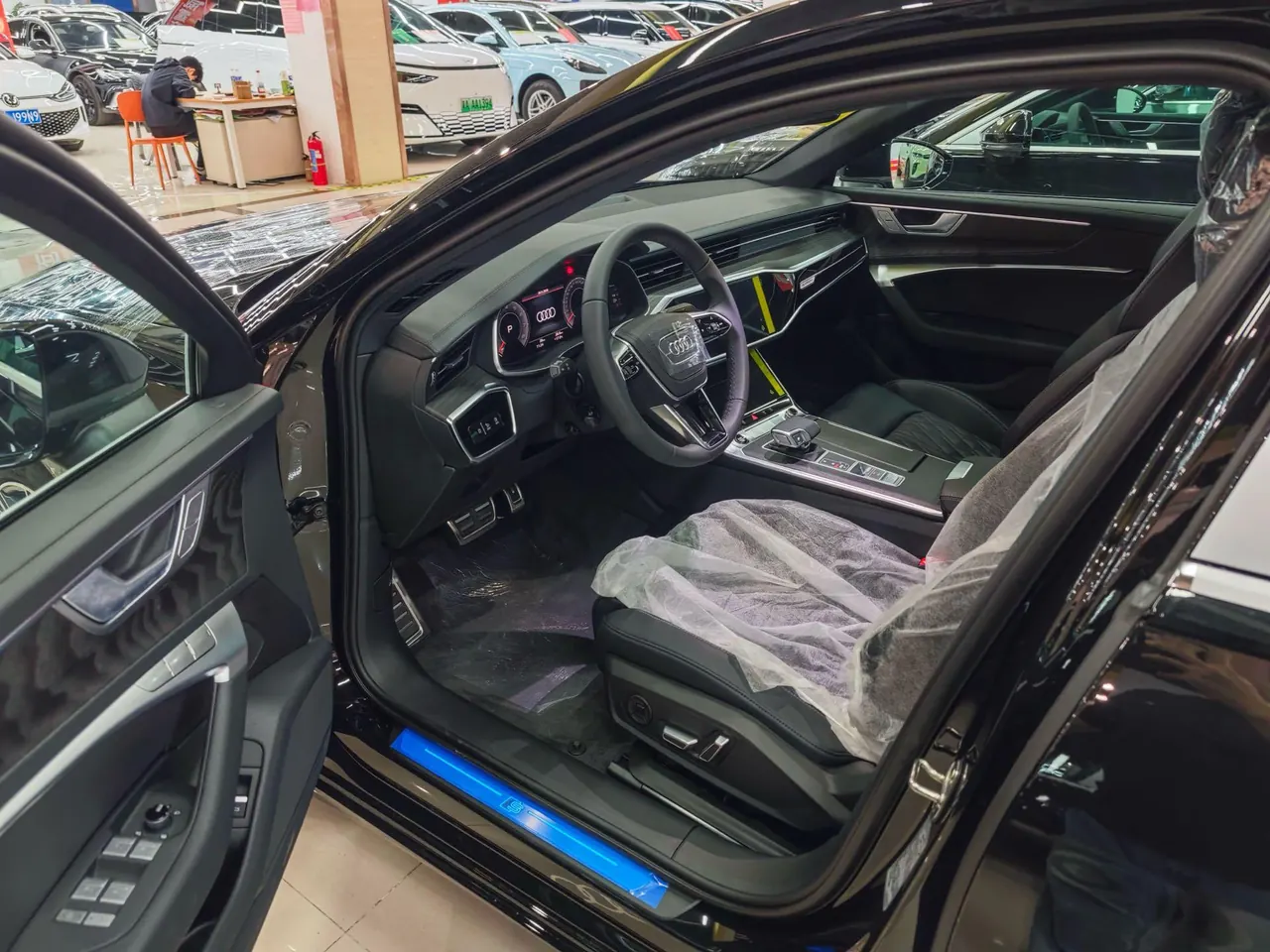 Audi 2026 A6L 2.0TFSI 45TFSI Quattro Selected Dynamic Automatic 3