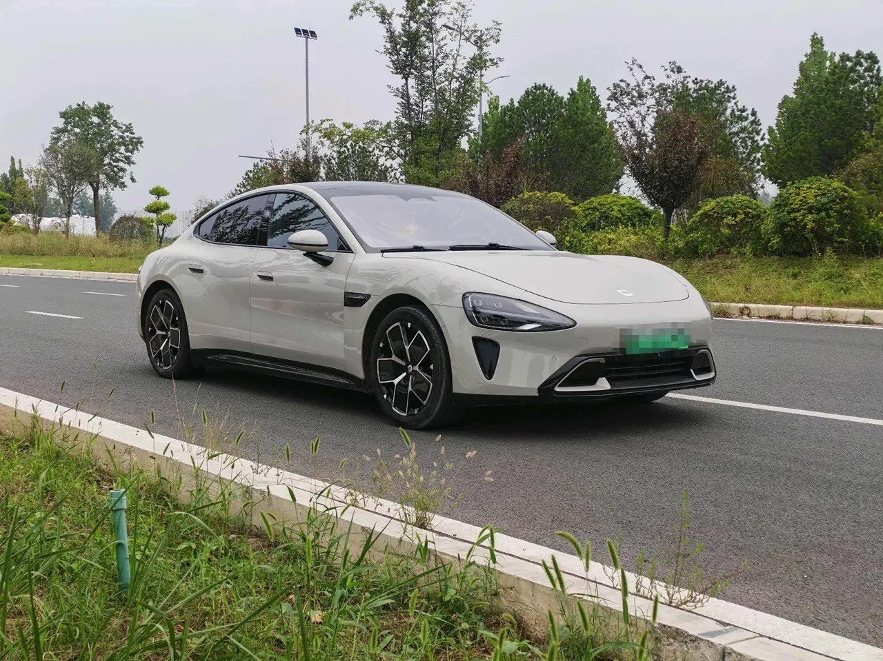 MI 2024 SU 7 700km Rear Drive Long Endurance Smart Driving Edition Automatic Gear 3