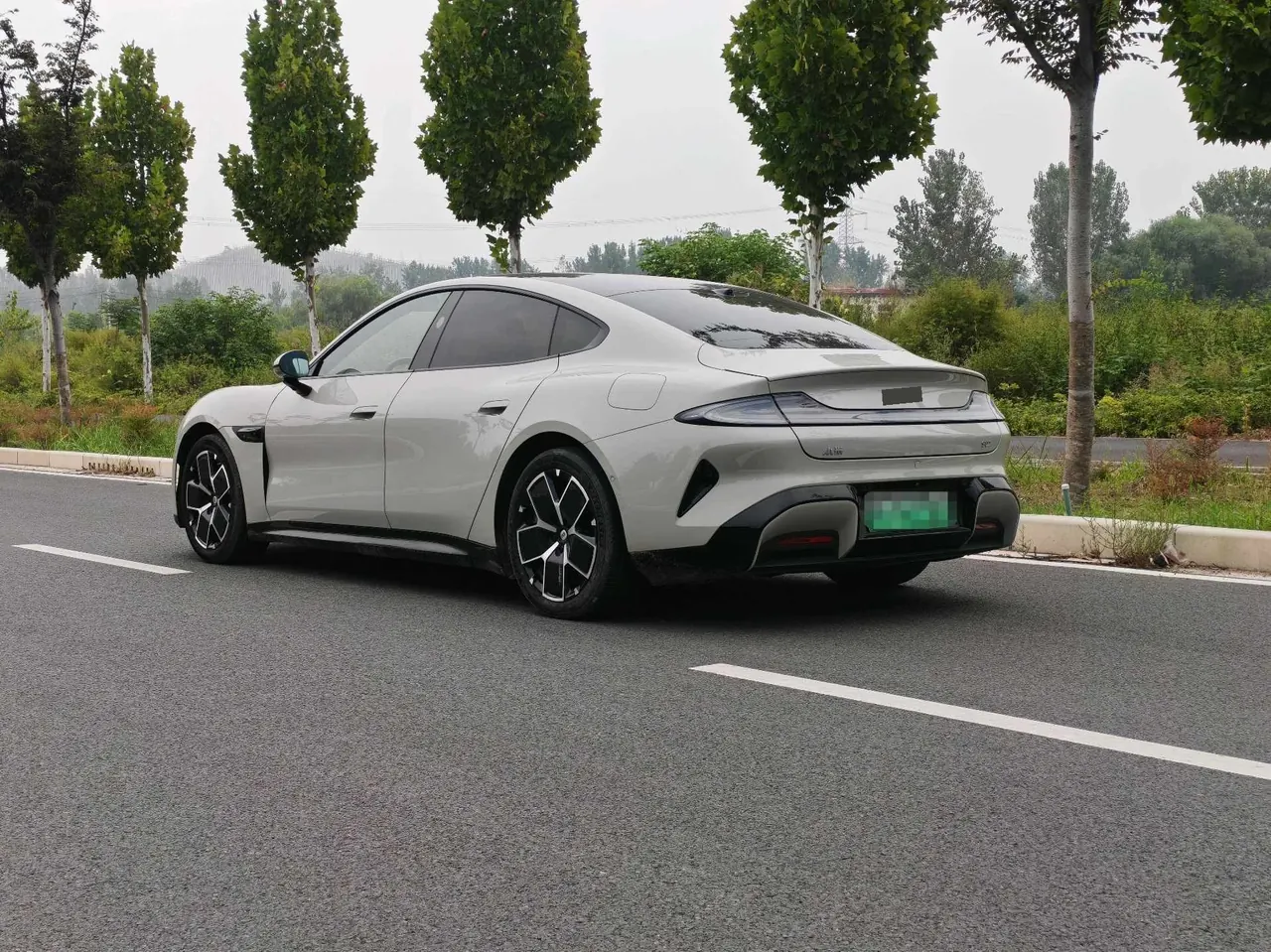 MI 2024 SU 7 700km Rear Drive Long Endurance Smart Driving Edition Automatic Gear 6