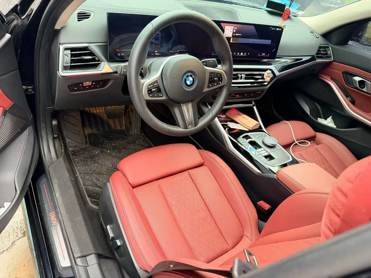 BMW 2022 i3 eDrive 35L automatic gear 3