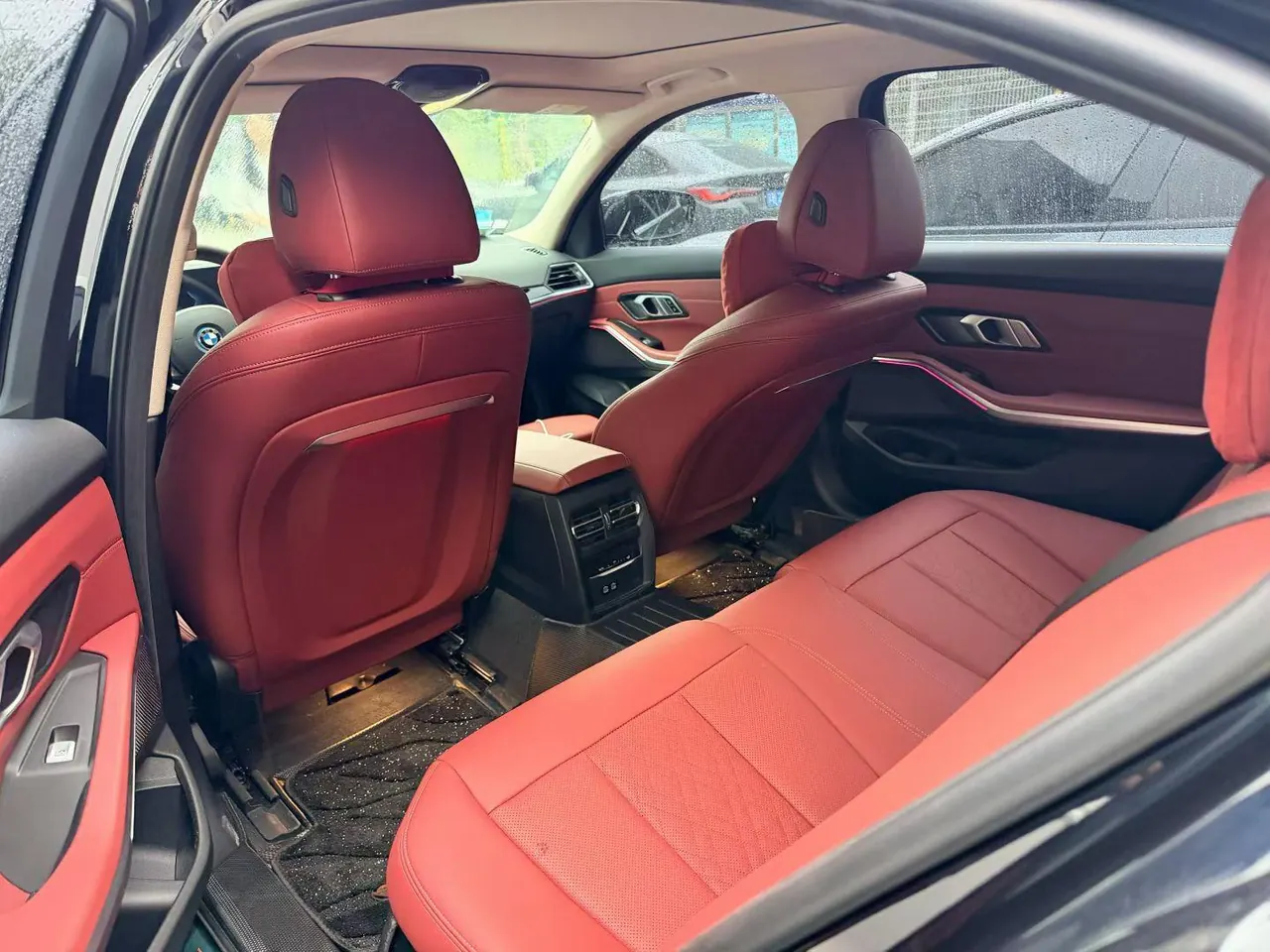 BMW 2022 i3 eDrive 35L automatic gear 4
