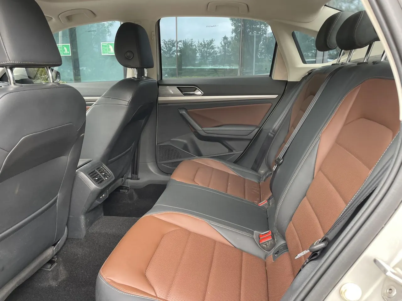 Volkswagen 2022 Lavida 1.4TSI 280TSI Deluxe Edition Automatic Gear 7