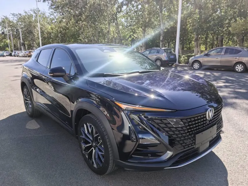 ChangAn 2022 UNI-T 1.5T Sports Edition Premium Automatic 3