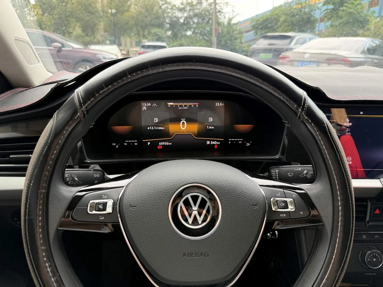 Volkswagen 2022 Lavida 1.4TSI 280TSI Deluxe Edition Automatic Gear 2