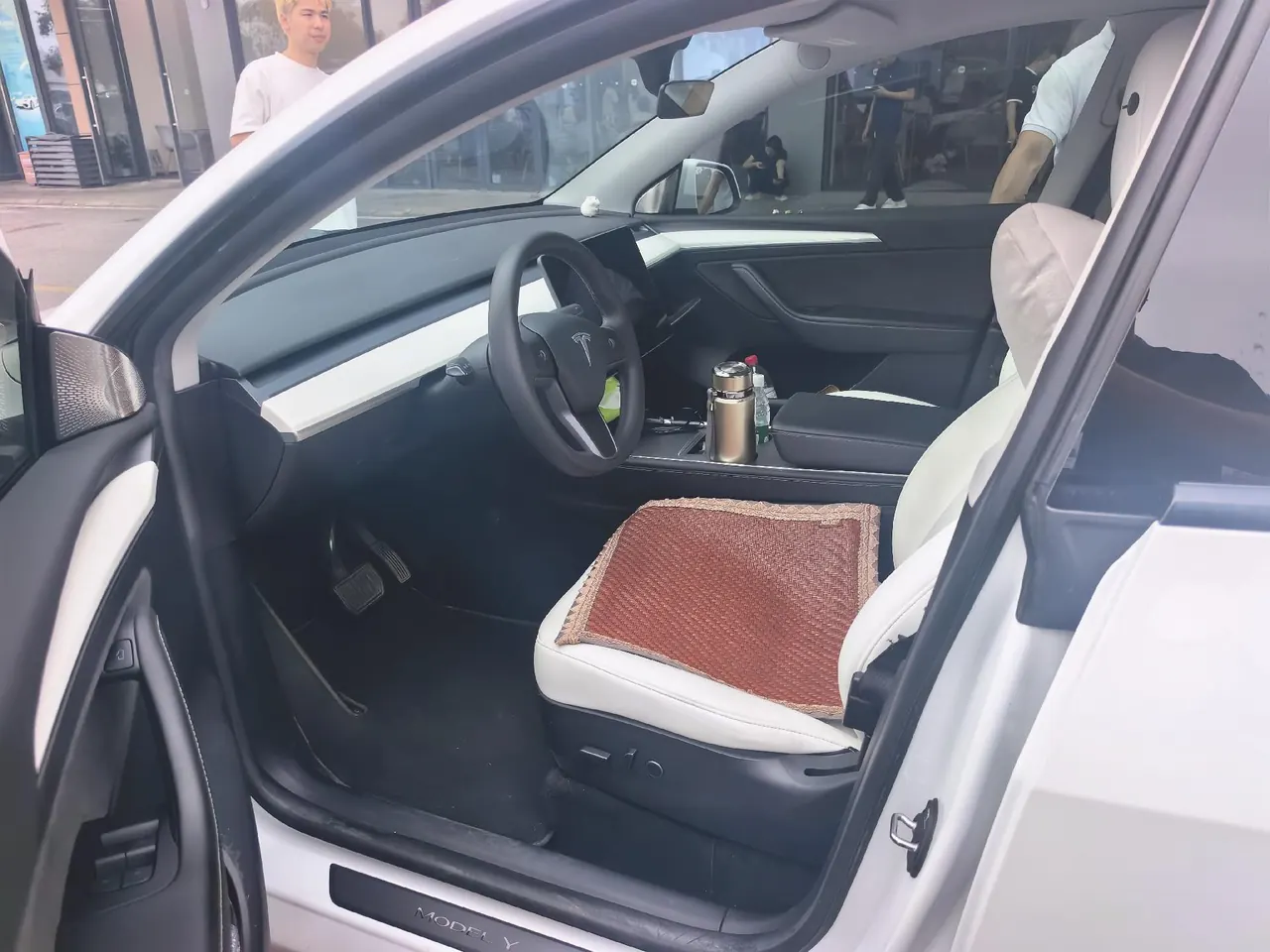 Tesla 2022 Model Y long endurance all-wheel drive version (modified) automatic gear 3