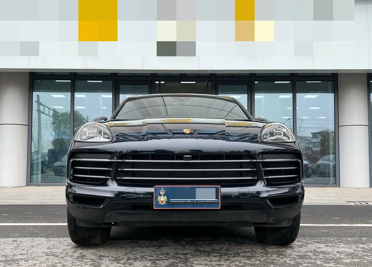 Porsche Cayenne (Imported) 2022 Cayenne 3.0T Platinum Edition Automatic Gear 2