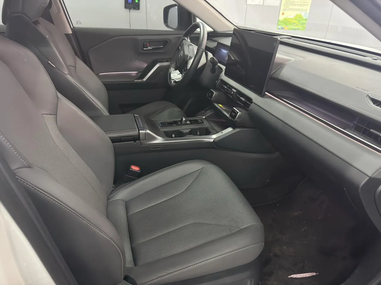 Toyota 2026 Weilanda Dual Engine 2.0 Stepless Intelligent Electric Hybrid PRO Automatic Gear 3