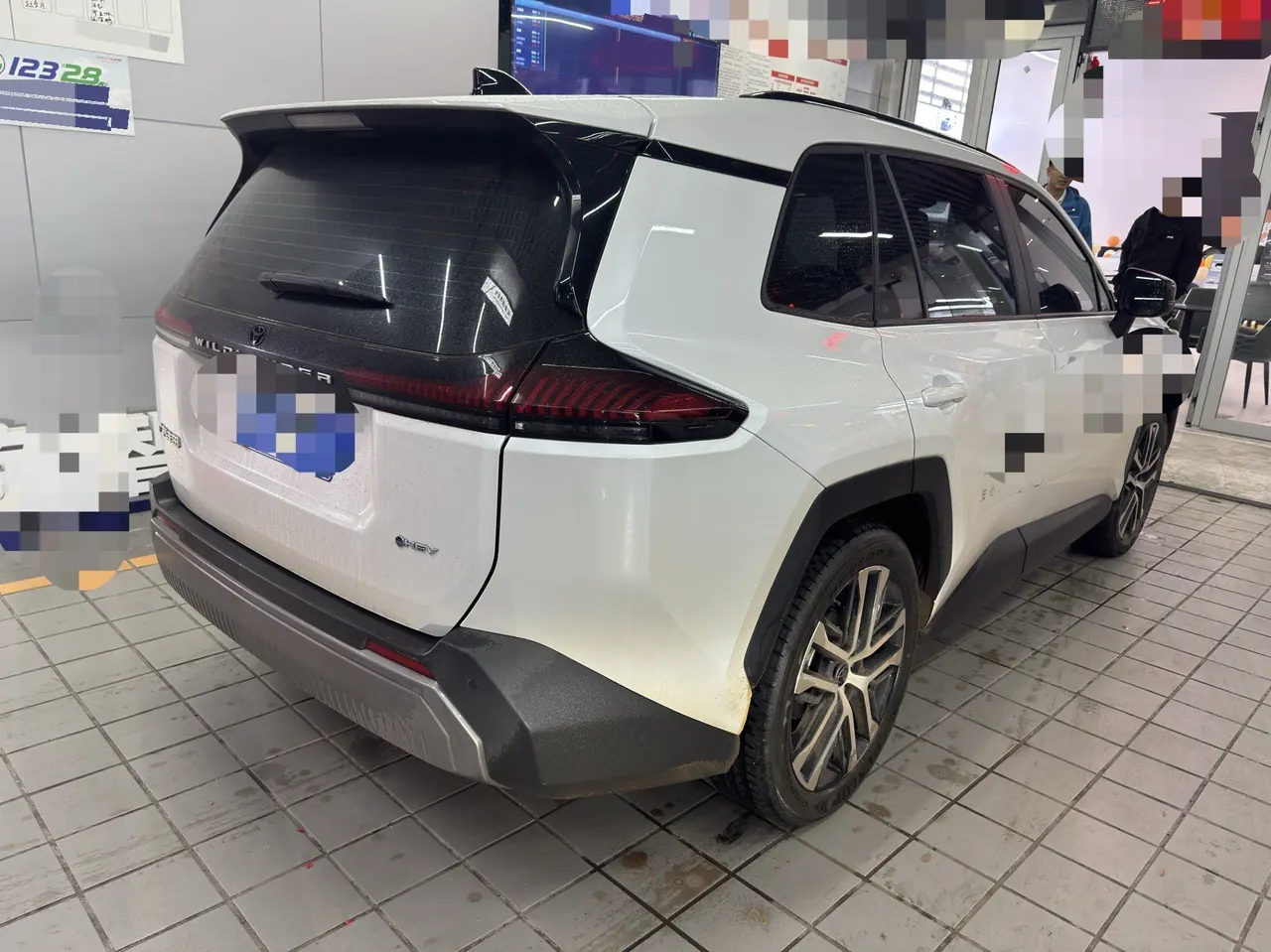 Toyota 2026 Weilanda Dual Engine 2.0 Stepless Intelligent Electric Hybrid PRO Automatic Gear 5