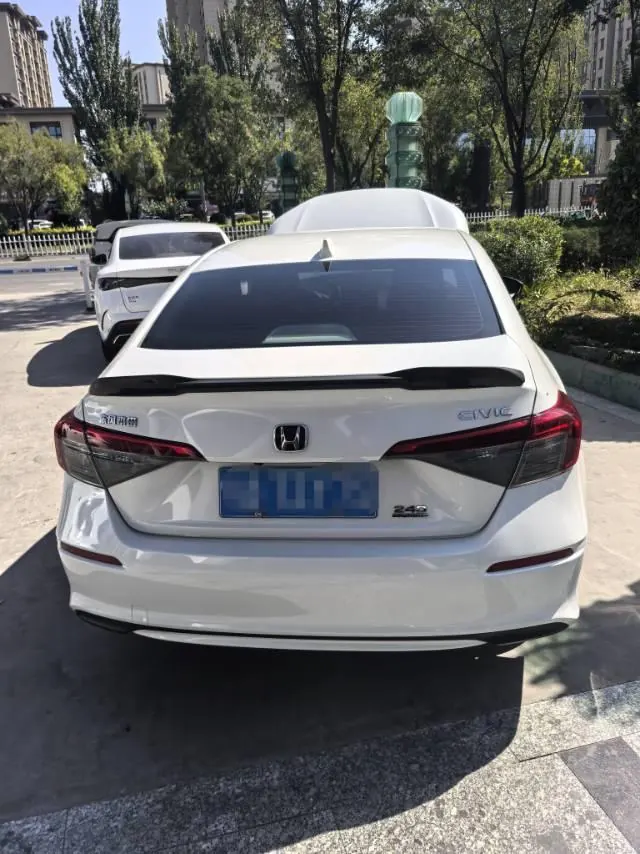 Honda 2022 Civic 1.5T Stepless 240TURBO Dynamic Automatic Gear 3