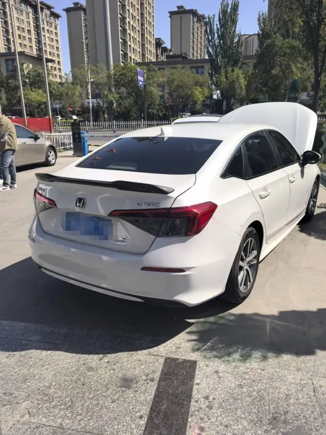 Honda 2022 Civic 1.5T Stepless 240TURBO Dynamic Automatic Gear 4