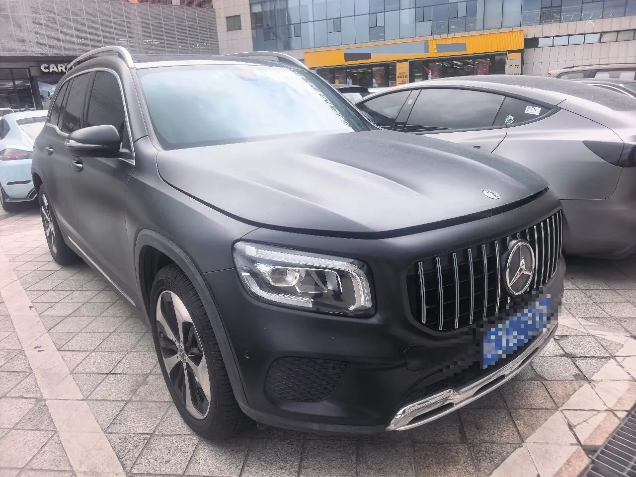 Mercedes Benz 2022 GLB 220 2.0T Fashion Automatic 2