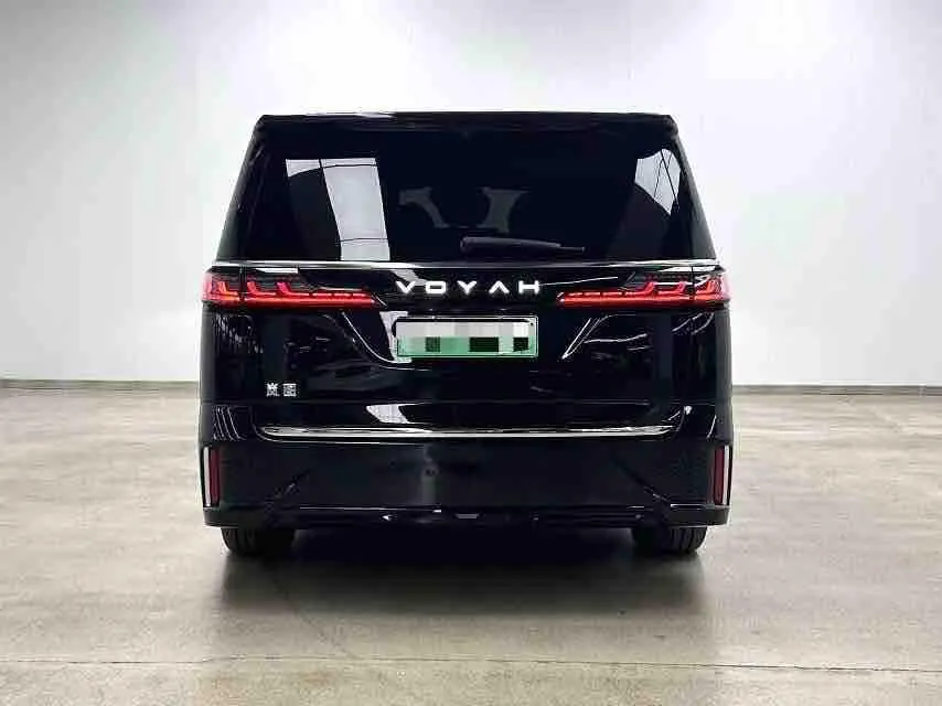 Voyah 2026 Dreamers PHEV 1.5T Champion Edition Automatic Gear 4