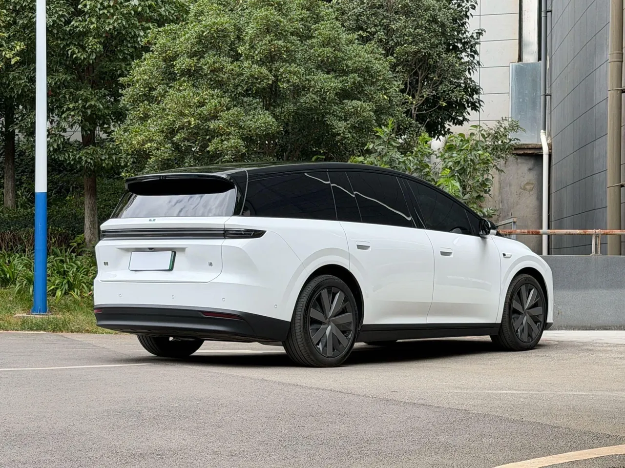 Li 2026 i8 four-wheel drive high-performance automatic gear 7