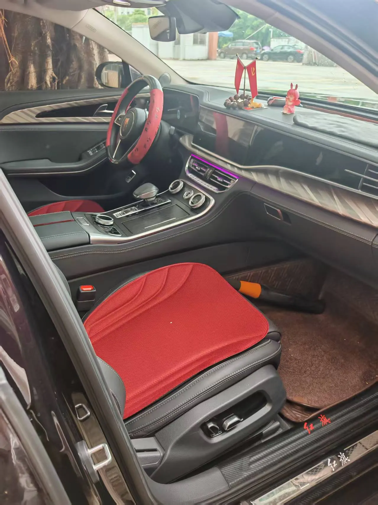 HongQi 2022 H9 48V 2.0T Zhilian Flag Edition Automatic Gear 2