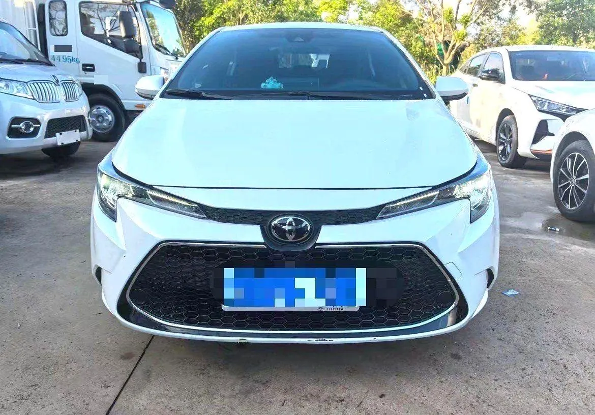 Toyota 2022 Lei Ling 1.2T Stepless 185T Deluxe Automatic Gear 2