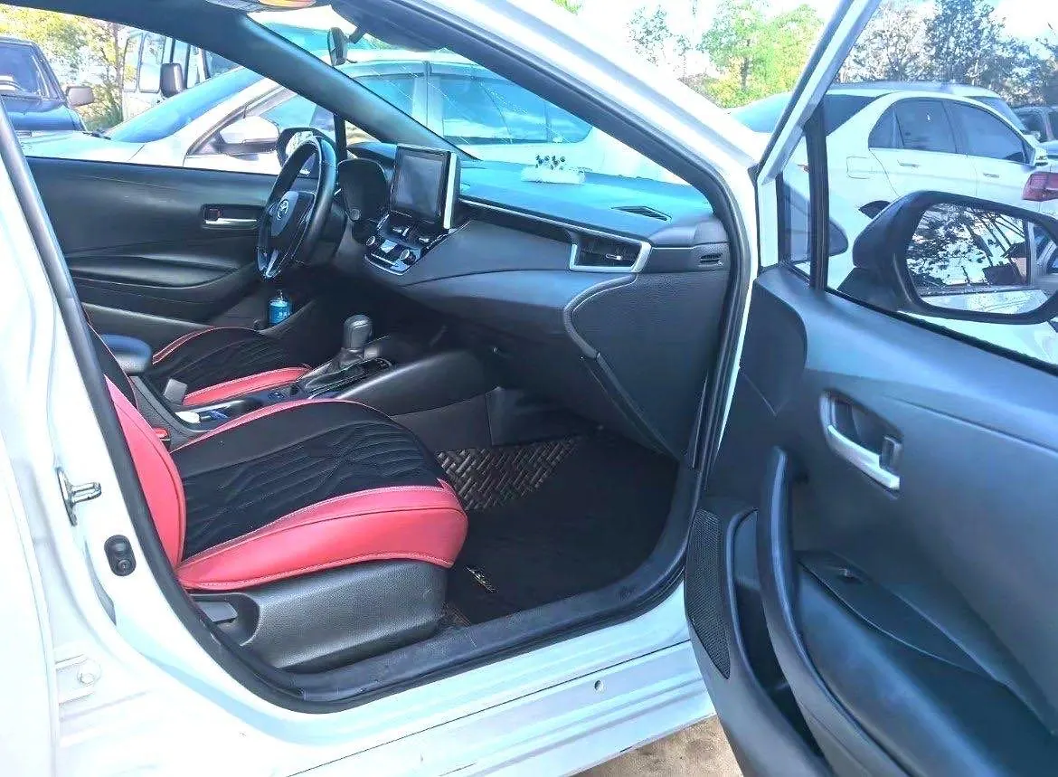 Toyota 2022 Lei Ling 1.2T Stepless 185T Deluxe Automatic Gear 4